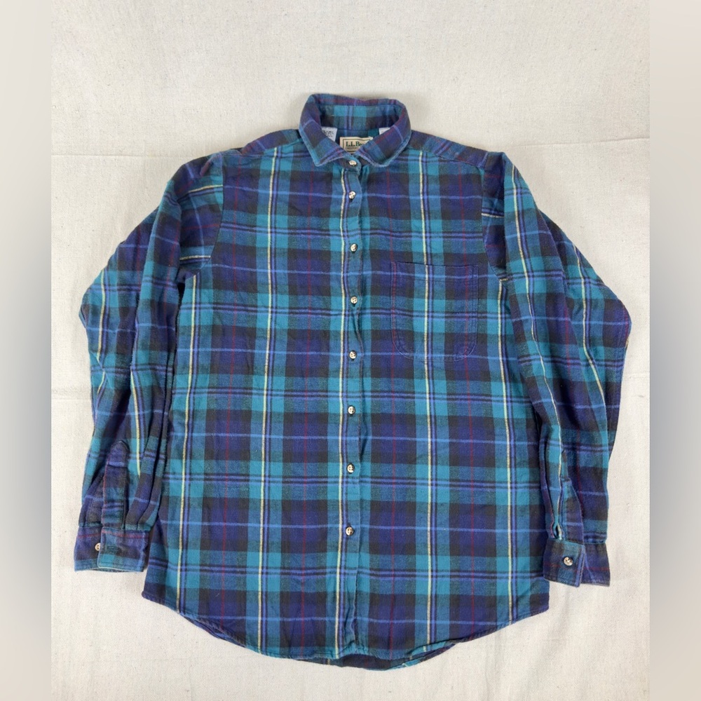 Ladies LL bean Flannel shirt size 8